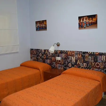 Nyaraló Natalia Valmuel